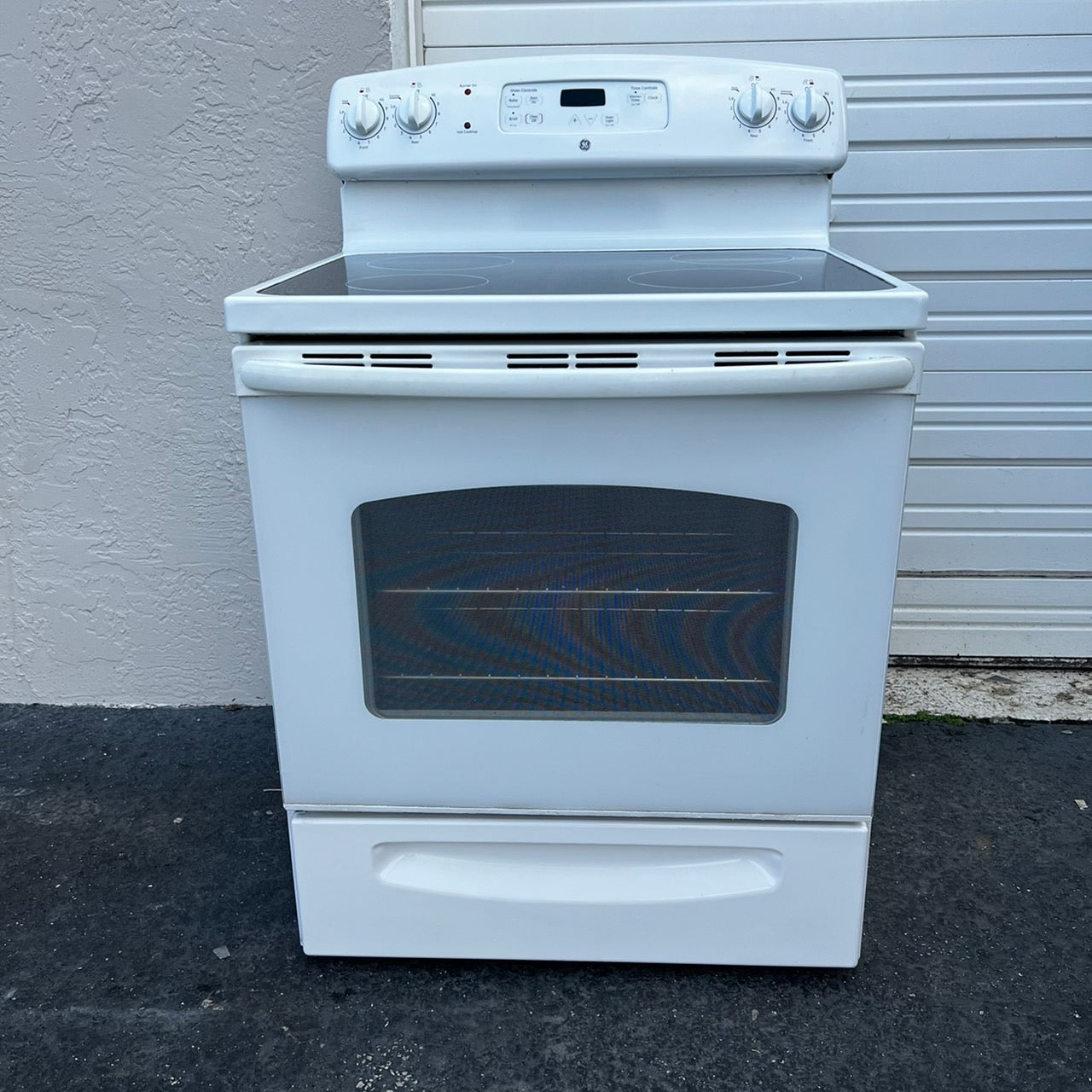 GE Electric Stove GE Electric Stove